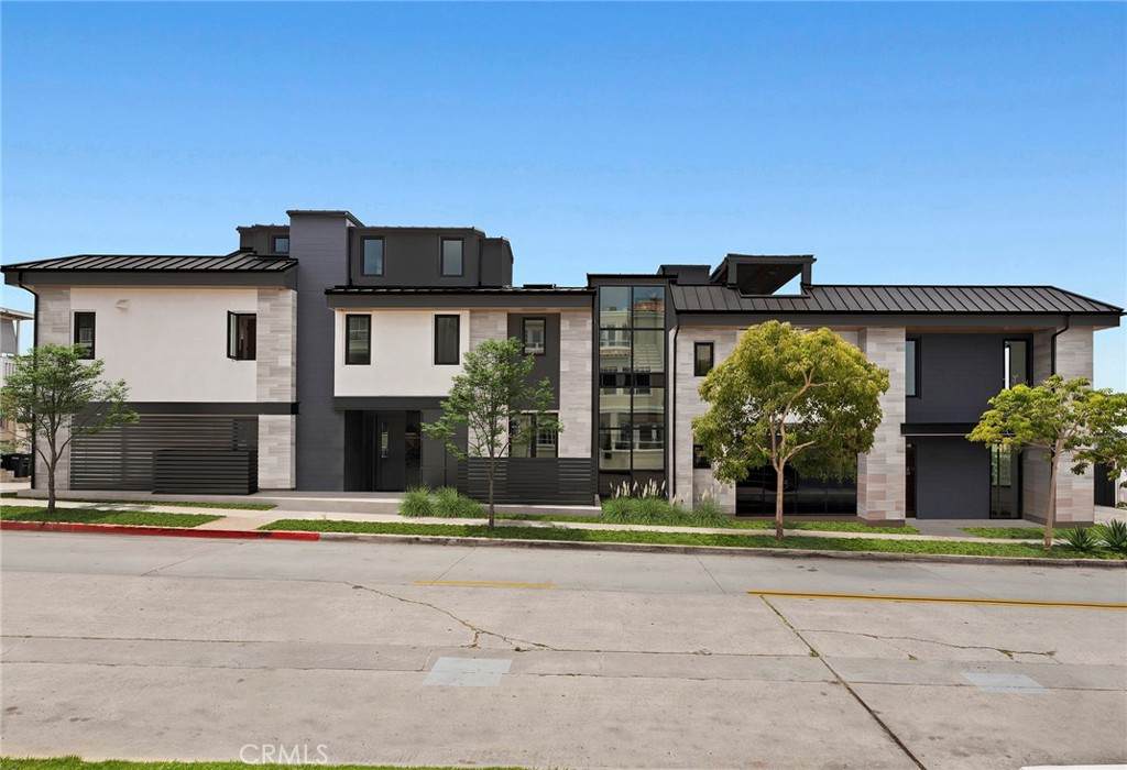 2501 Seaview Ave - Photo 1