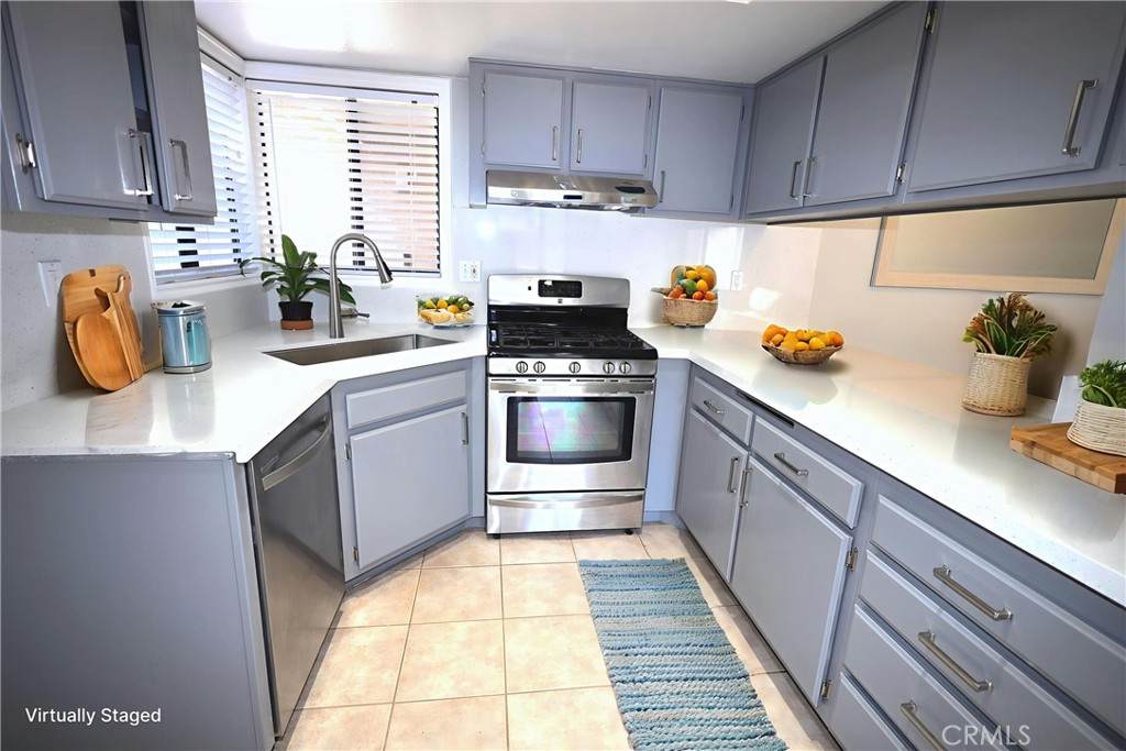 28092 Mariposa - Photo 1