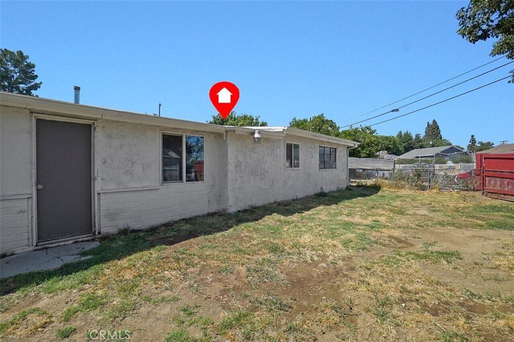 9925 Bloomington Avenue - Photo 1