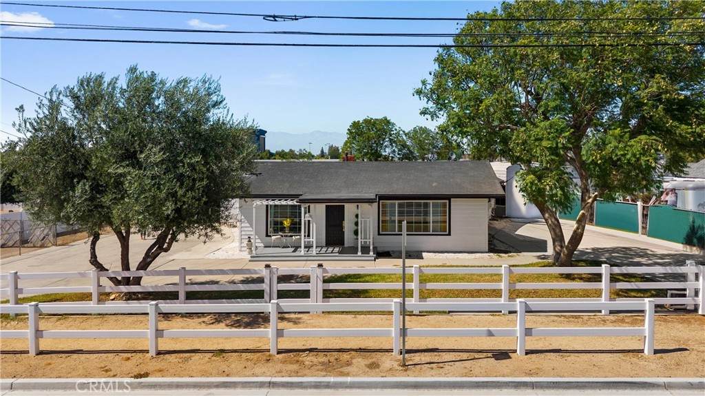 1049 2nd Street - Photo 1