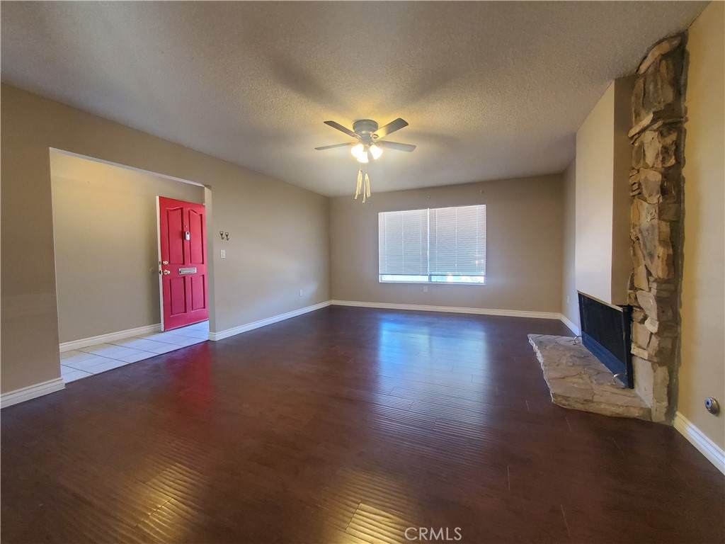 205 Delano Street - Photo 1