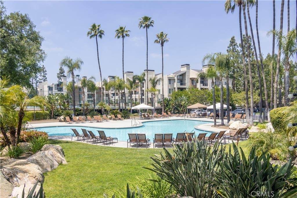 21520 Burbank Boulevard - Photo 1