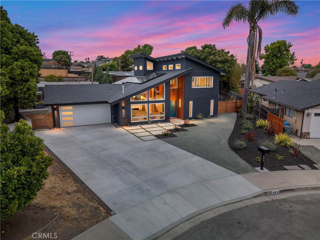 662 Woodland Court - Photo 1