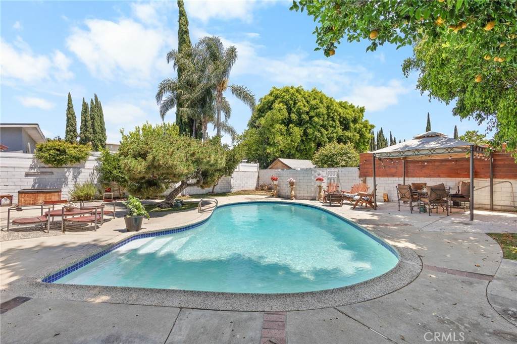 15354 Leadwell Street - Photo 1