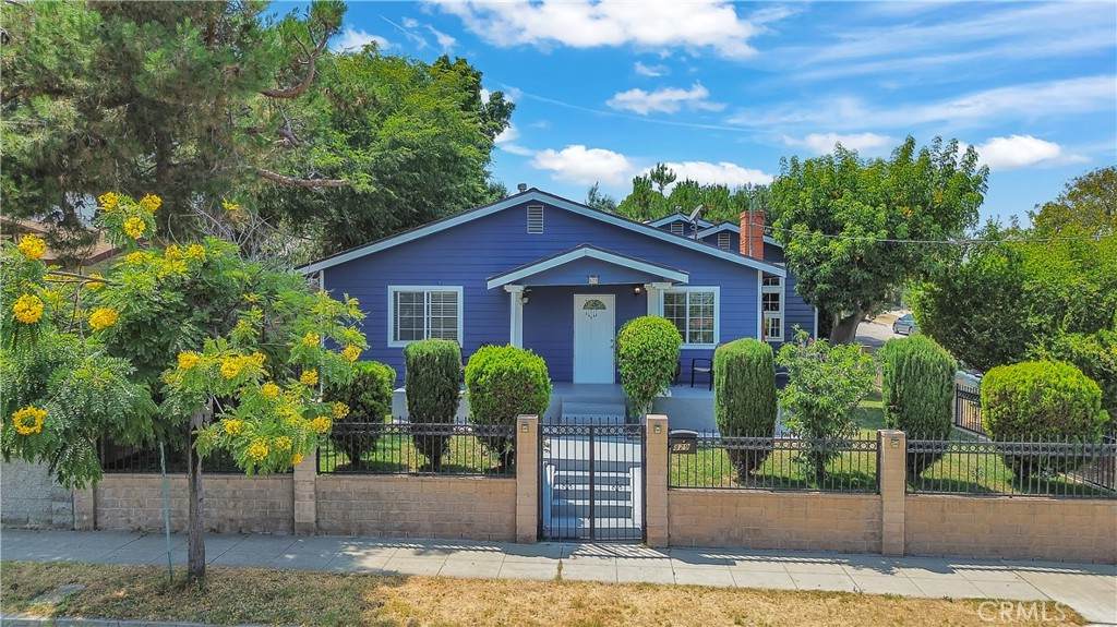 829 Avenue 53 - Photo 1