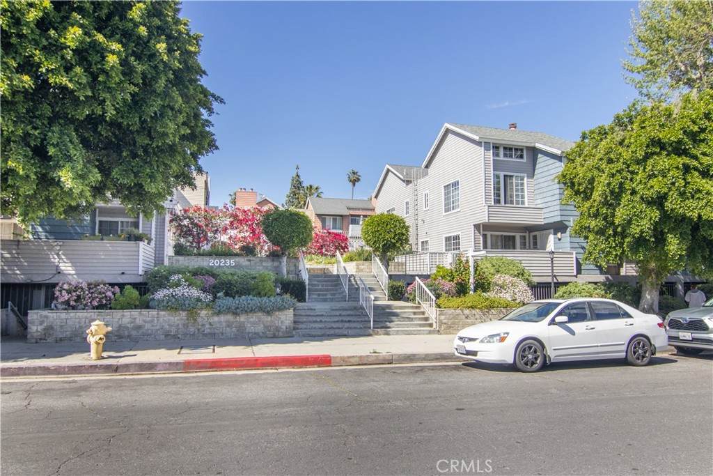 20235 Keswick Street - Photo 1