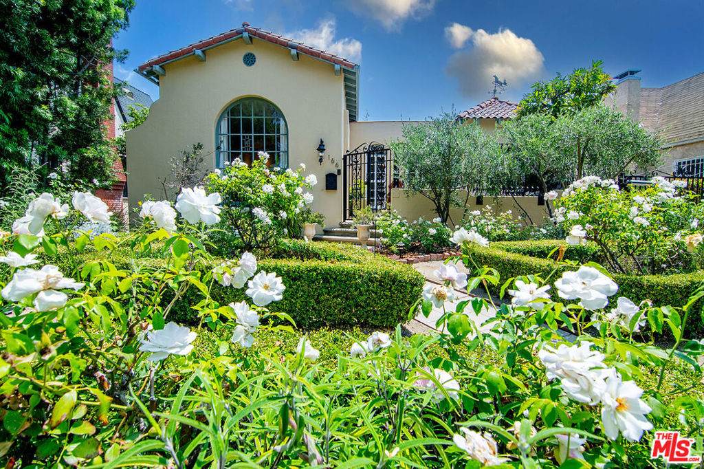 166 Citrus Avenue - Photo 1