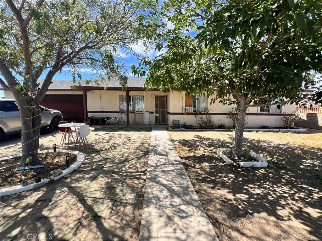 9660 Peach Avenue - Photo 1