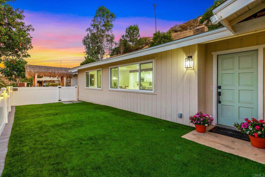 10906 Serena Lane - Photo 1