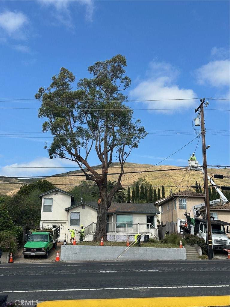 2052 Johnson Avenue - Photo 1