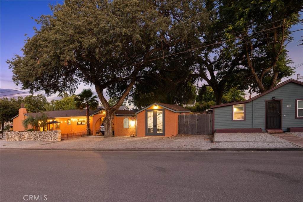 1849 Vine Street - Photo 1