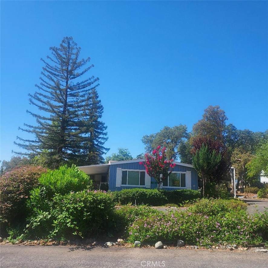 136 Oak Grove Parkway - Photo 1