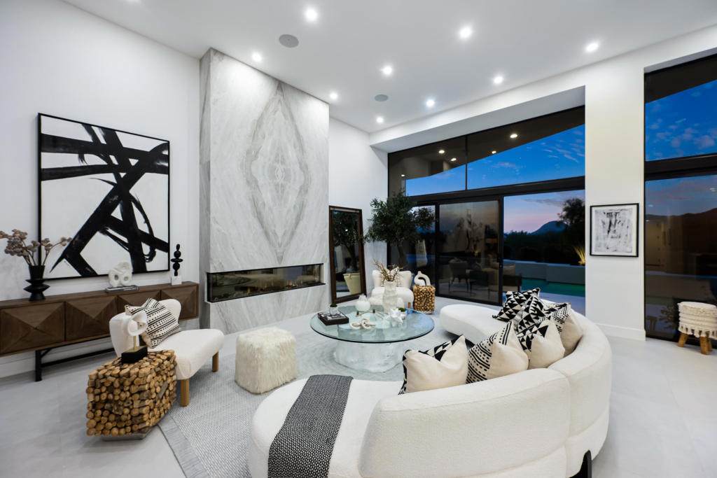 160 Kiva Drive - Photo 1