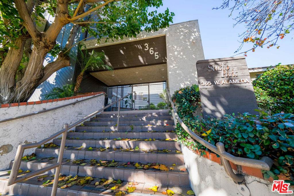 365 Alameda Avenue - Photo 1