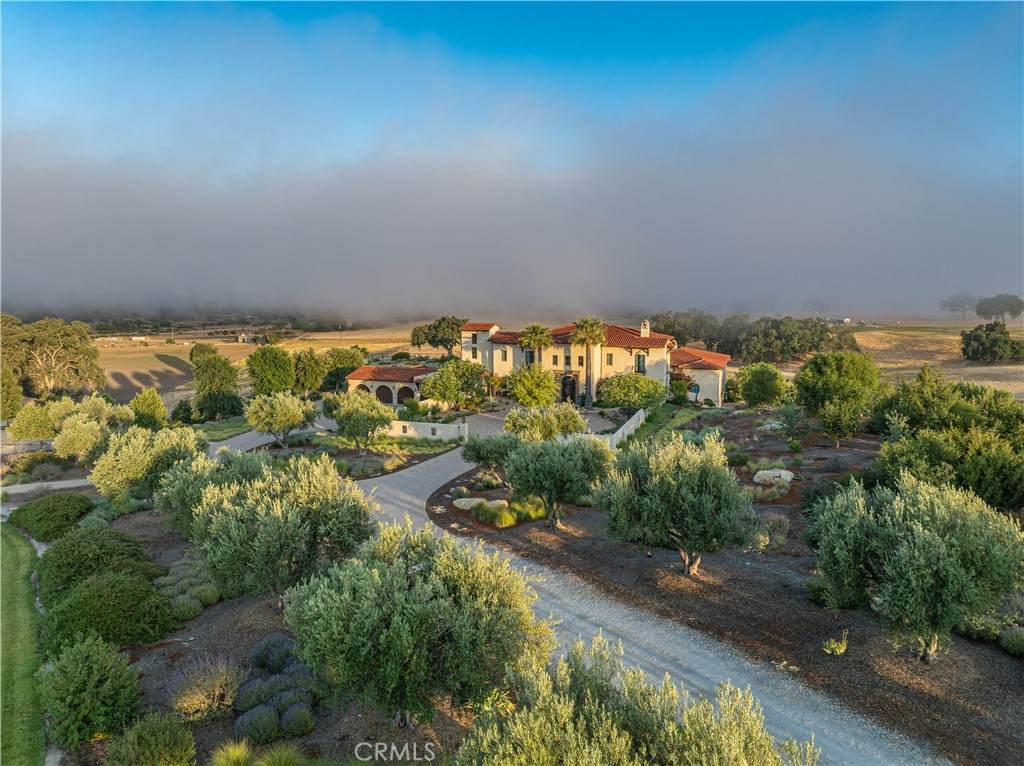 3030 Templeton - Photo 1