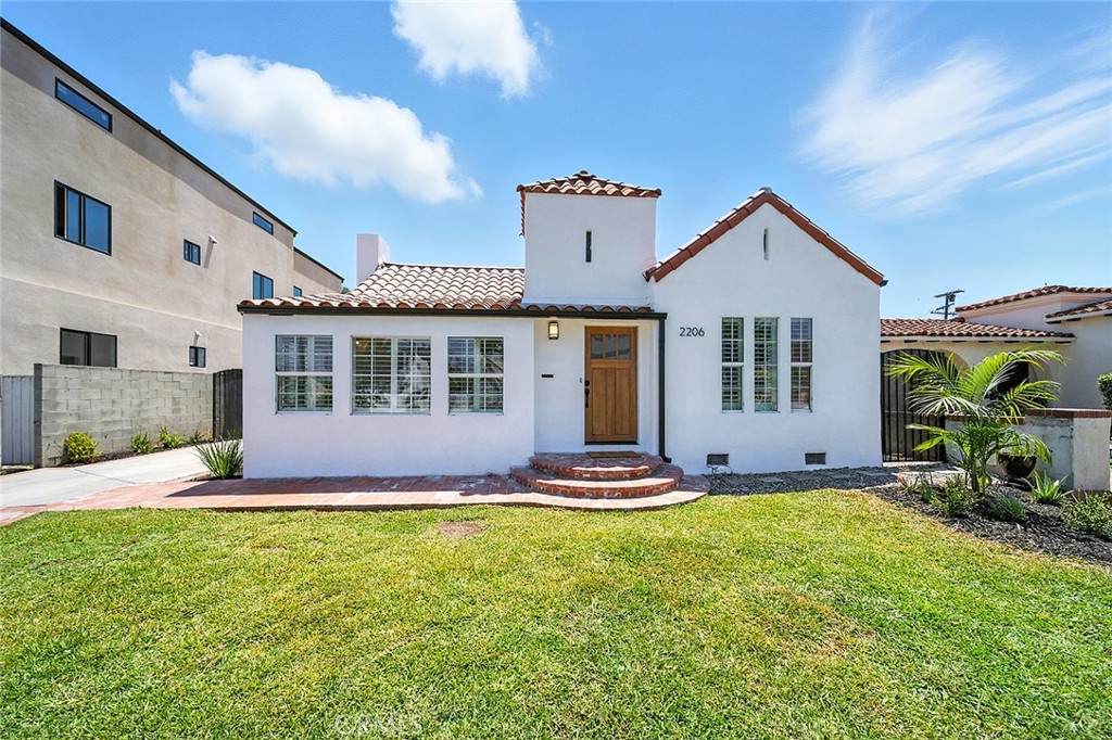 2206 78th Place - Photo 1