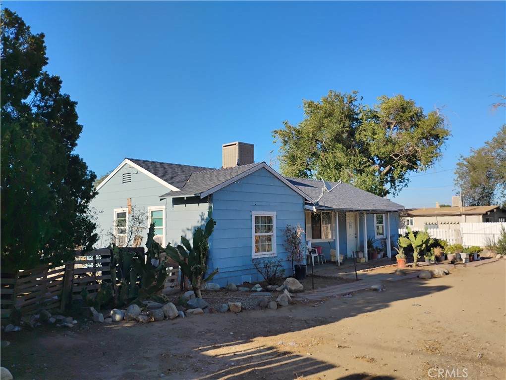 557 Avenue Q12 - Photo 1