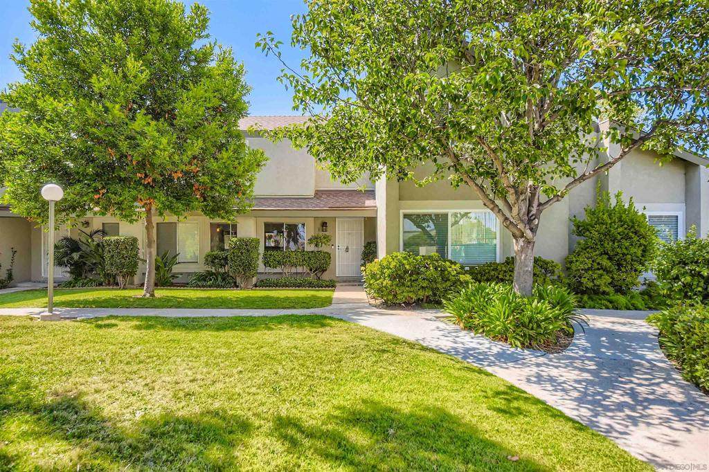 5059 La Cuenta Dr - Photo 1