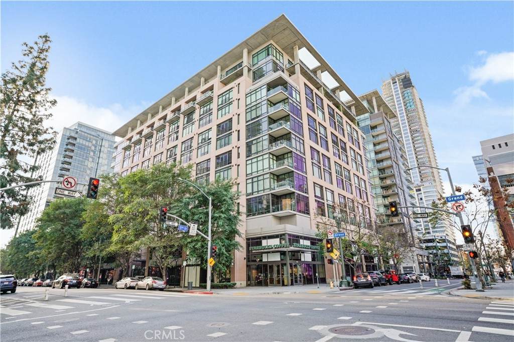 1111 Grand Avenue - Photo 1