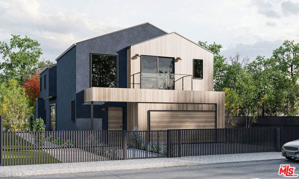 2040 Glencoe Avenue - Photo 1