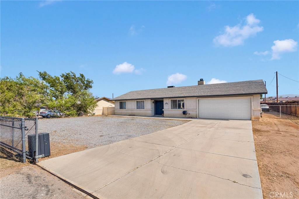 21867 Jelan Avenue - Photo 1