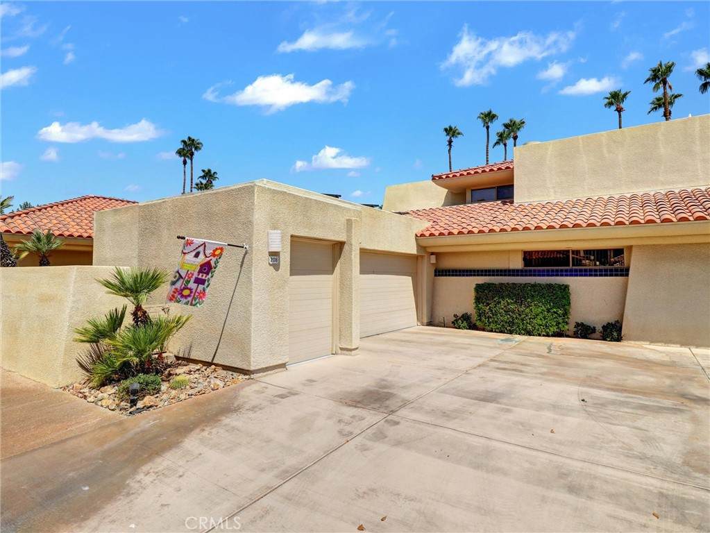 208 Kavenish Drive - Photo 1