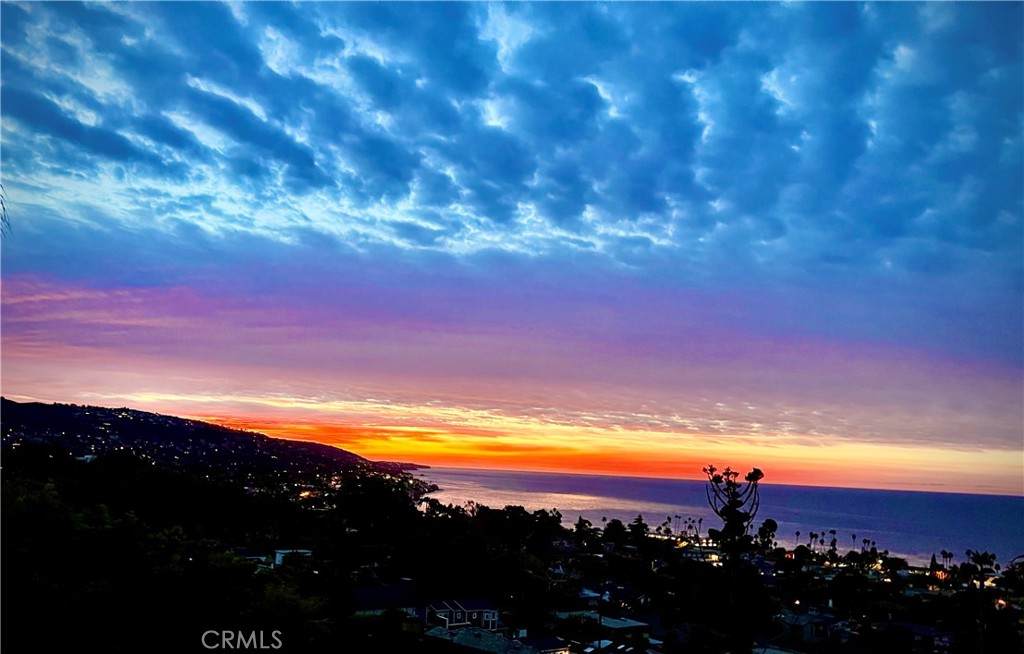 570 Allview - Photo 1