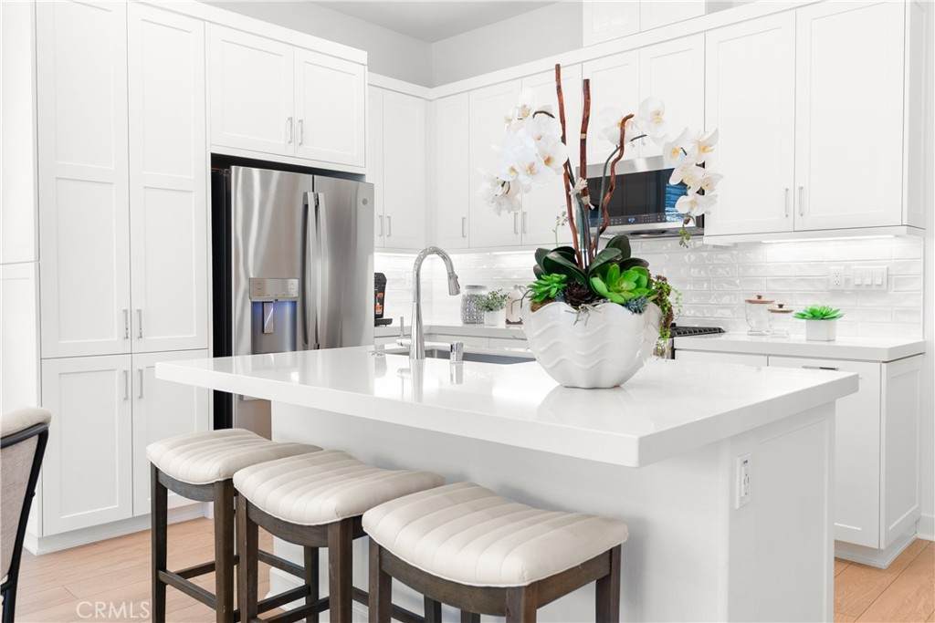 806 Sunrise Road - Photo 1