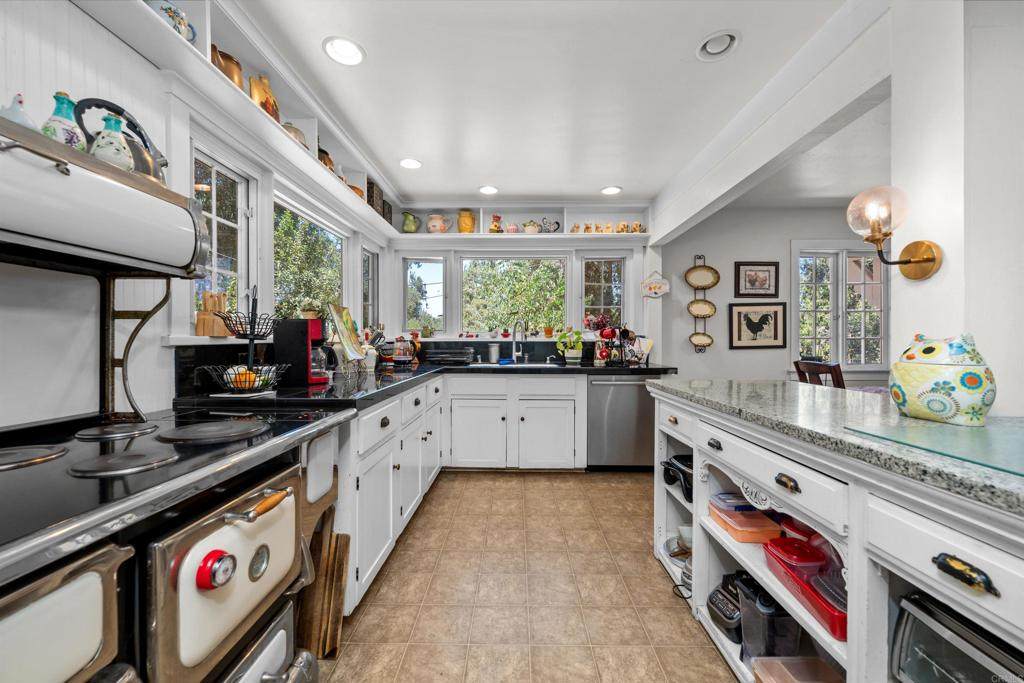 7656 Deodar Trl - Photo 1