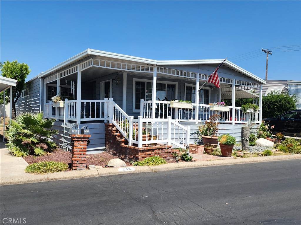 24921 Muirlands Boulevard - Photo 1