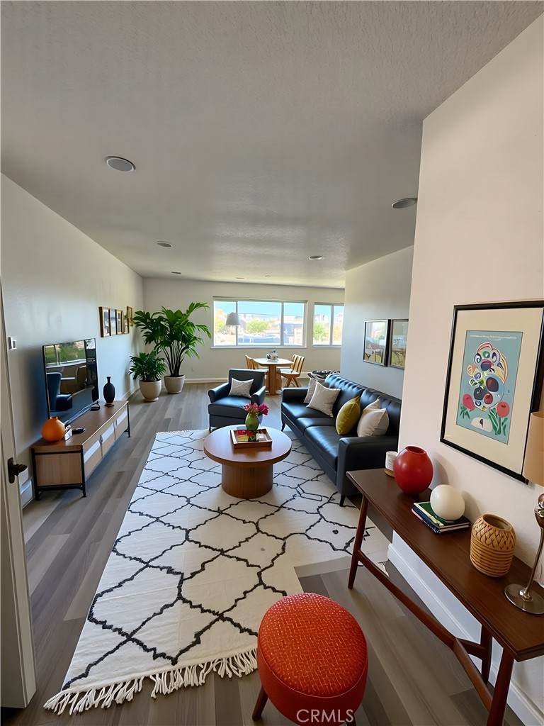 11742 Jacaranda Avenue - Photo 1