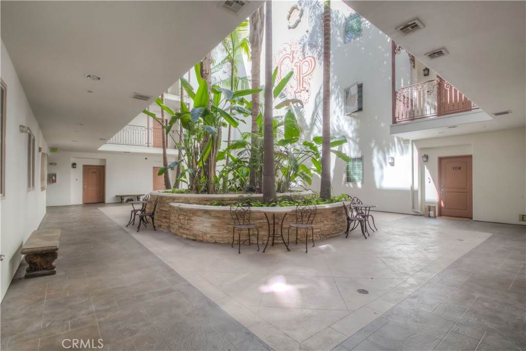 4551 Coldwater Canyon Avenue - Photo 1