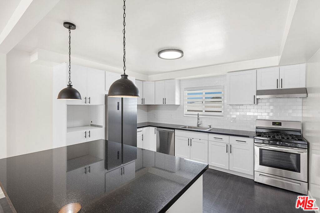 25226 Loytan Street - Photo 1