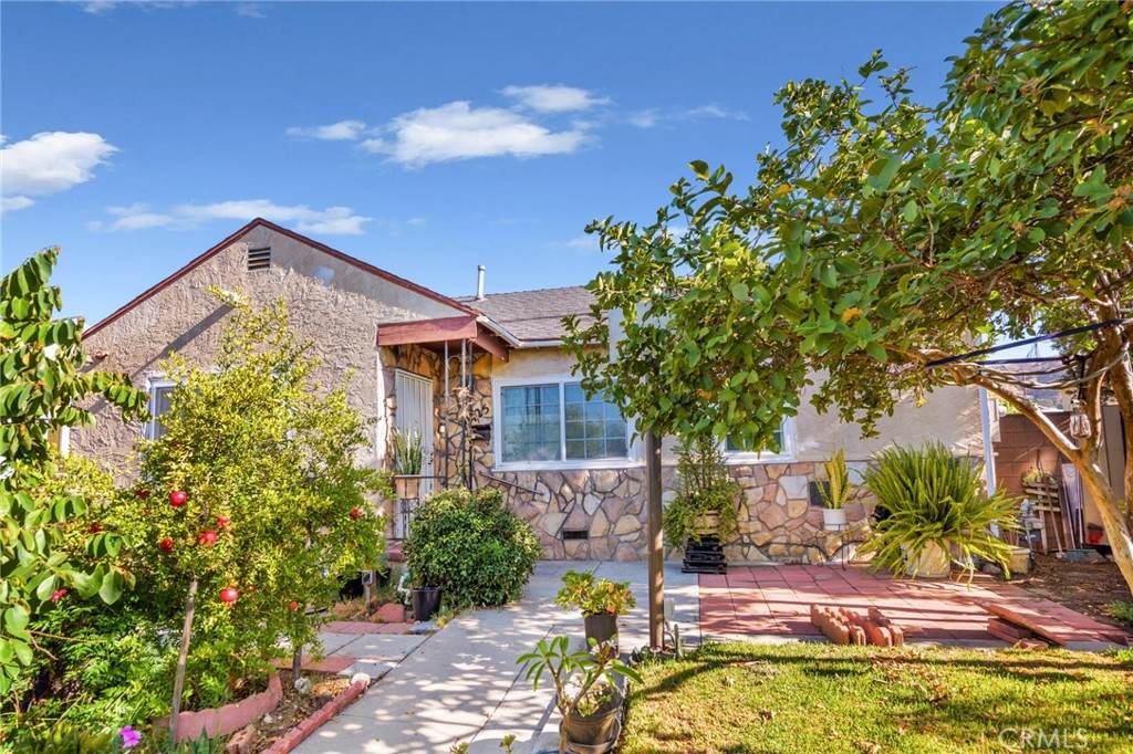 10425 Rainier Street - Photo 1