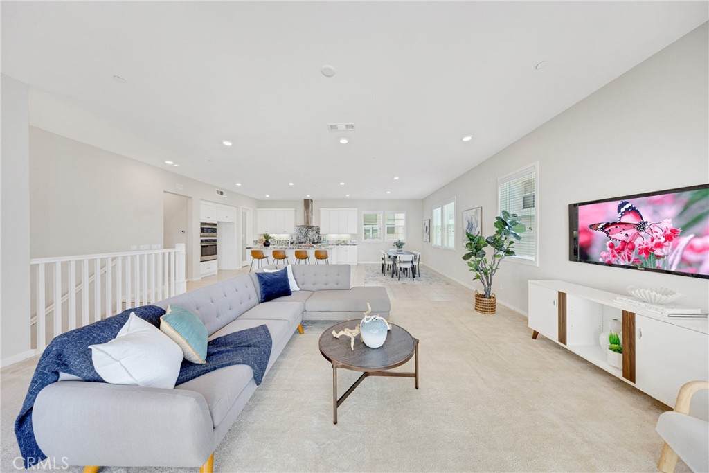 104 Sculpture - Photo 1