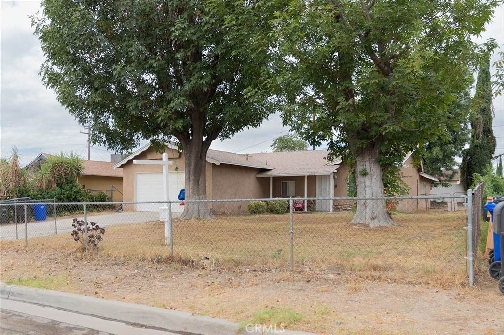 3930 Carmelina Street - Photo 1