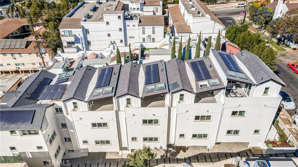 1823 Westholme Ave - Photo 1