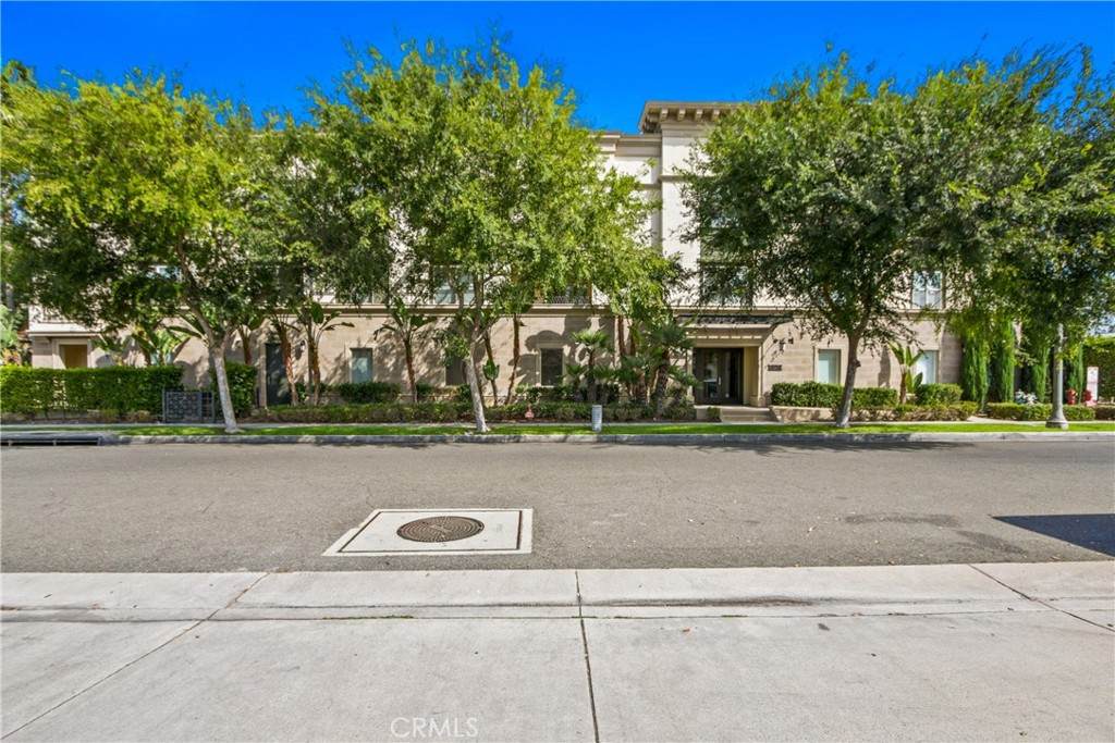 524 Anaheim Boulevard - Photo 1
