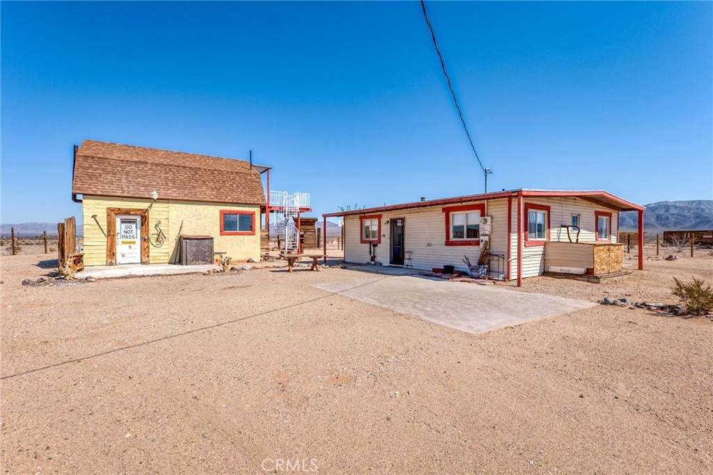 83478 Helen Street - Photo 1