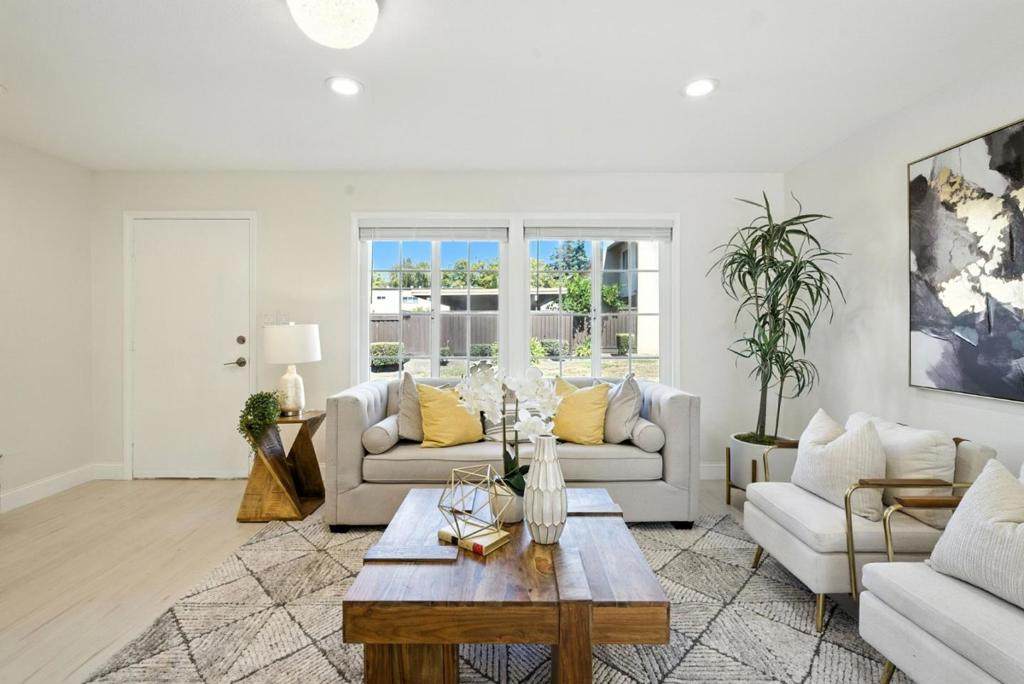 27726 Del Norte Court - Photo 1