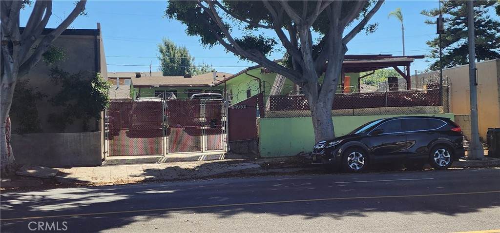 2930 Florence Avenue - Photo 1