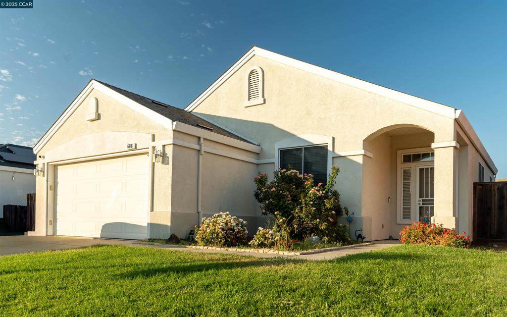 686 Anderson Way - Photo 1