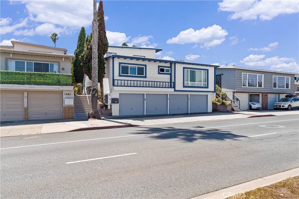 1436 Manhattan Beach Boulevard - Photo 1