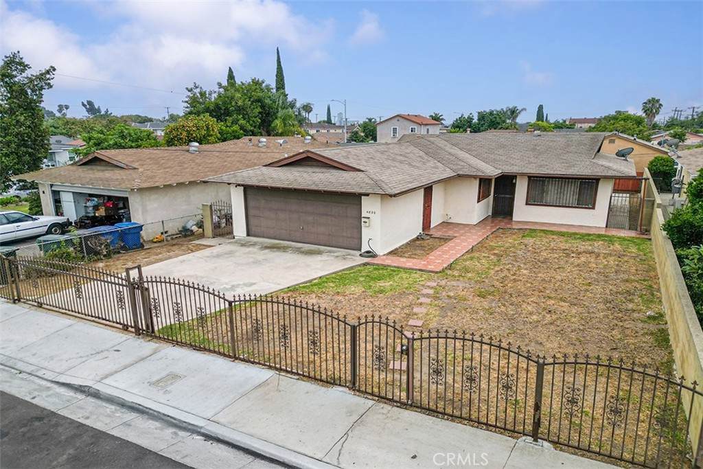 4820 Eagle Street - Photo 1