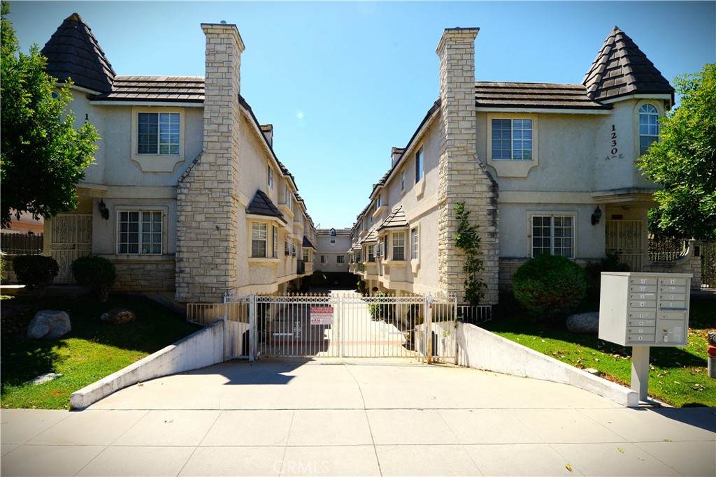 1230 Elm Avenue - Photo 1