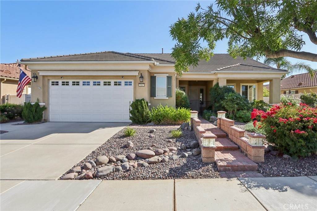 5587 Paseo Famosa - Photo 1