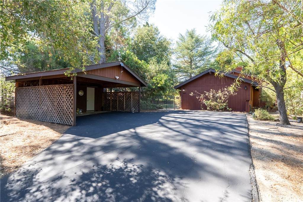 2480 Ardilla Road - Photo 1