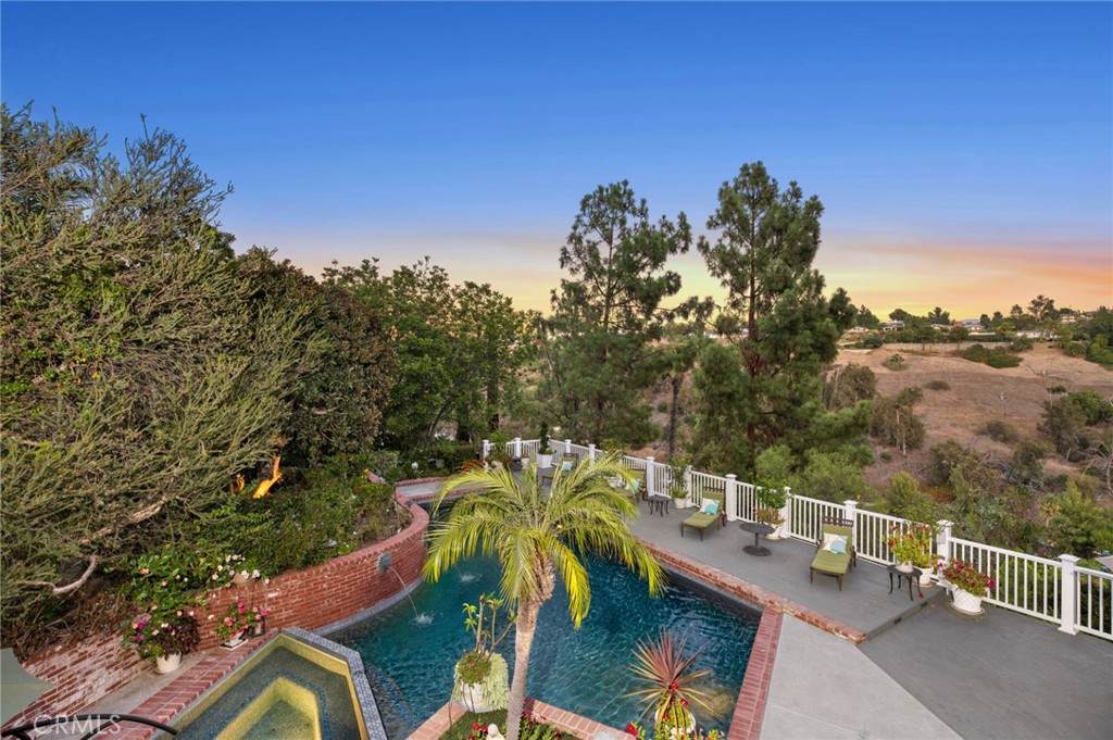 10302 Broadview Place - Photo 1