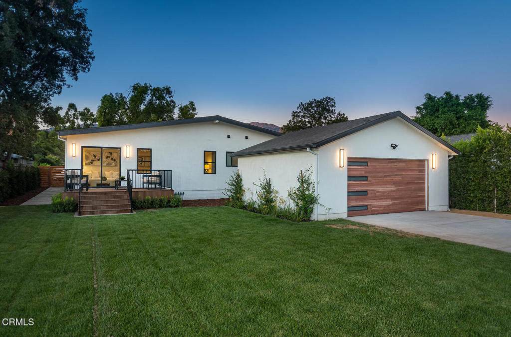 544 Pepper Street - Photo 1