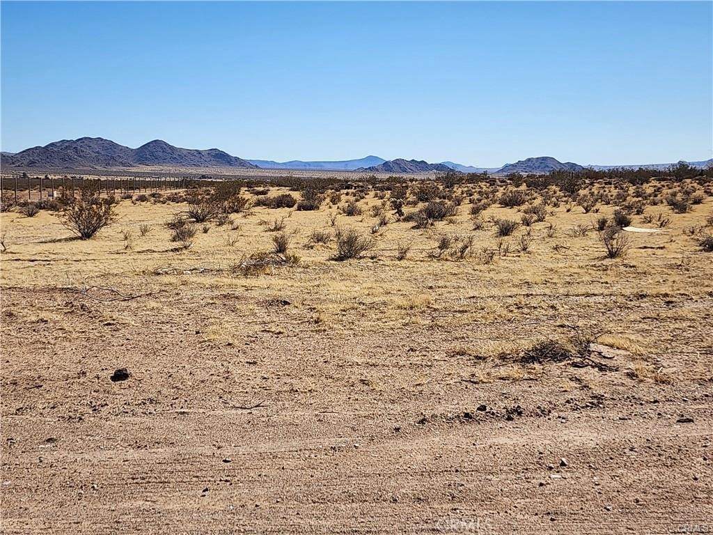 400 Cascadian Ave - Photo 1